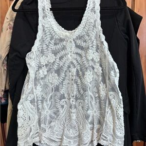 Elegant Lace Sleeveless Blouse - White